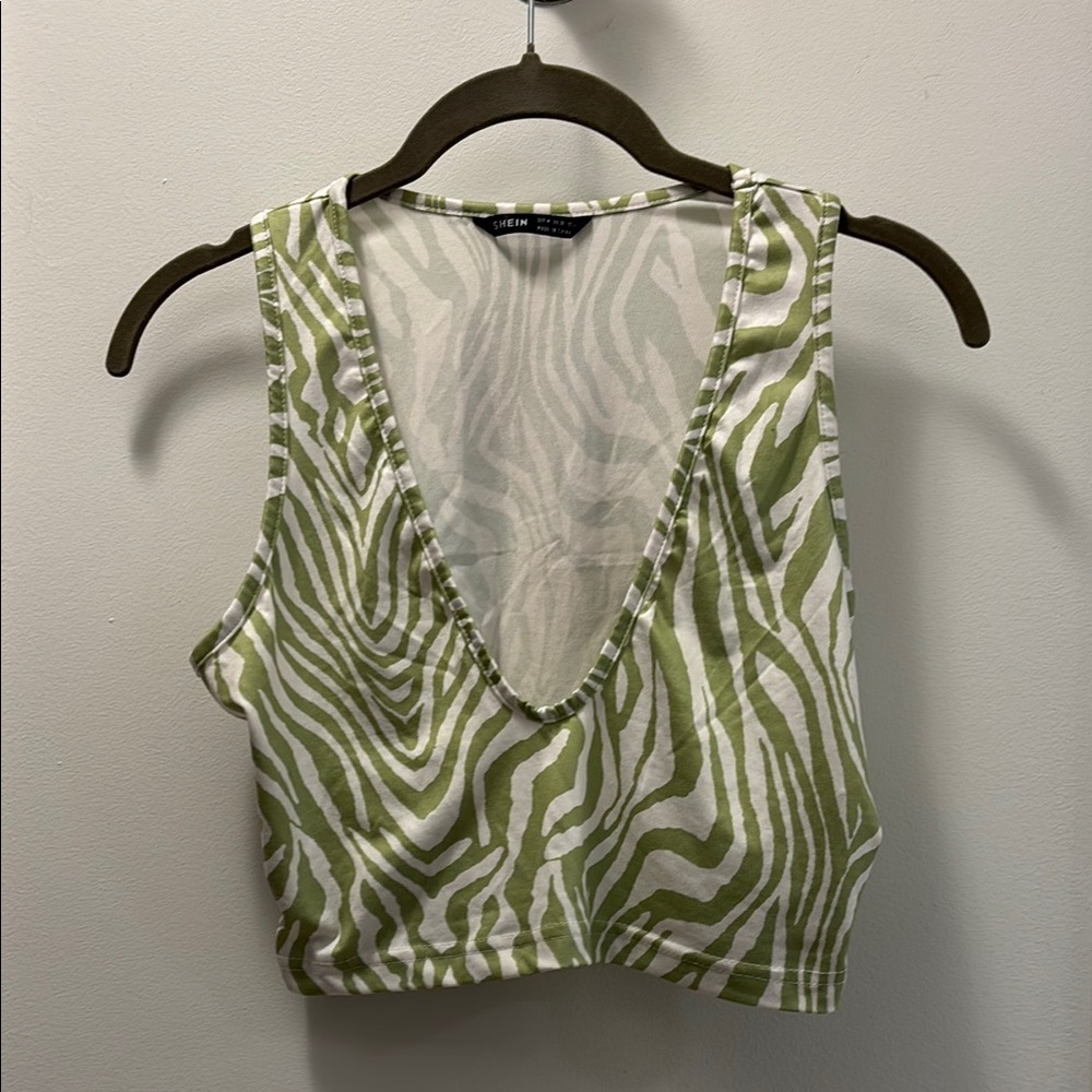 SHEIN Green and White Sleeveless Crop Tank